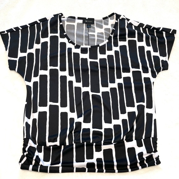 AB STUDIO Women’s Dolman Short Sleeve Top - Picture 10 of 13